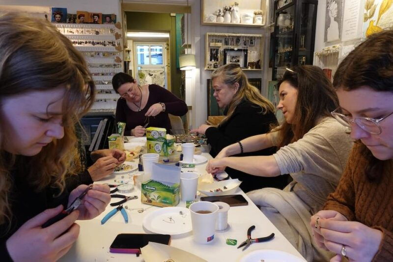 maral-kunst-jewelry-bar-experience-jewelry-making