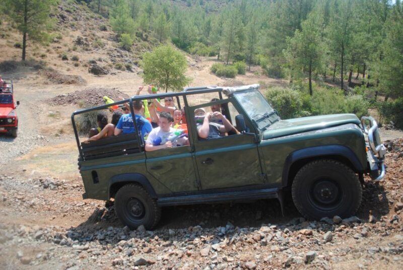 marmaris-jeep-safari-water-fight-colour-and-foam-party