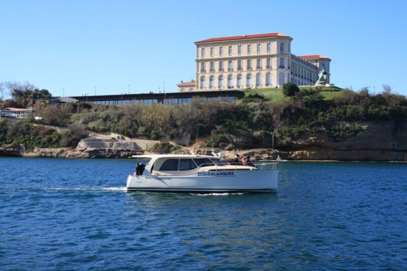 marseille-sunset-boat-cruise-with-dinner-and-drinks