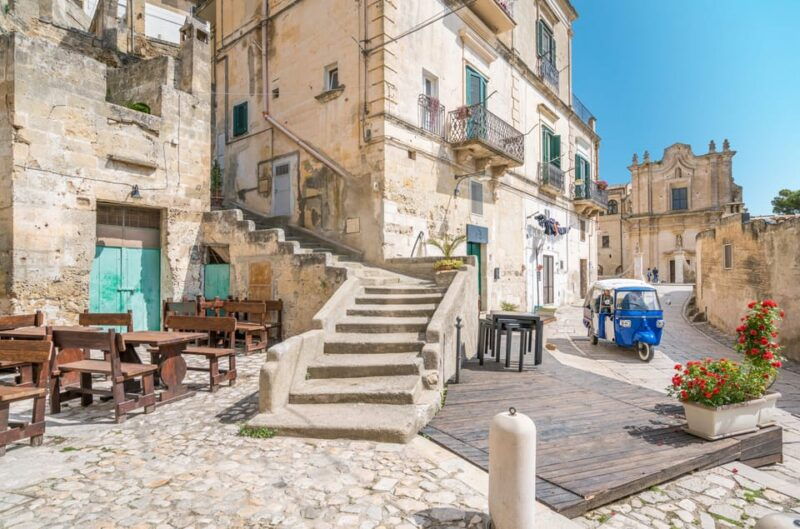 matera-city-center-and-murgia-park-porter-tuk-tuk-tour