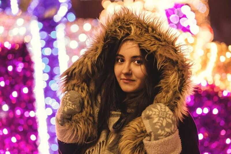 merry-walking-tour-christmas-stories-of-calgary