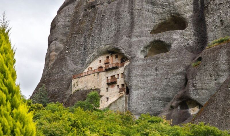 meteora-sunset-hike-to-secret-caves