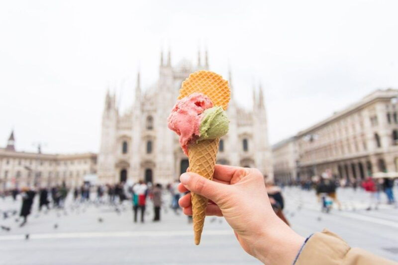 milan-small-group-duomo-rooftop-castle-gelato-tasting