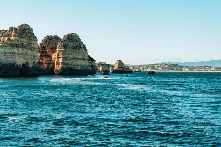 morning-coastal-cruise