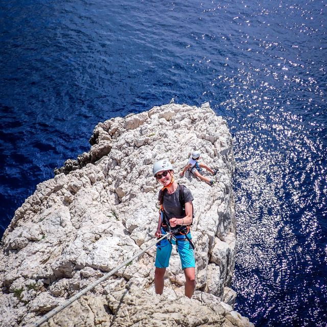 multi-pitch-climb-session-in-the-calanques-near-marseille