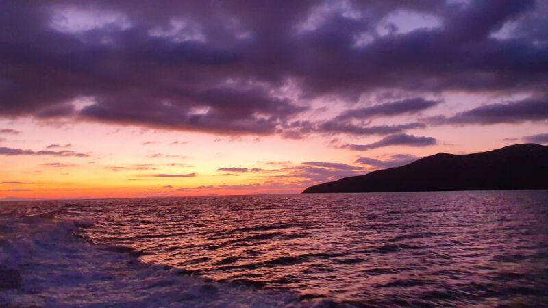 mykonos-semi-prive-aegean-sunset-cruise-with-mykonian-snack