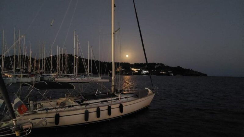 mykonos-south-beaches-sailing-tour-with-lunch-and-transfers