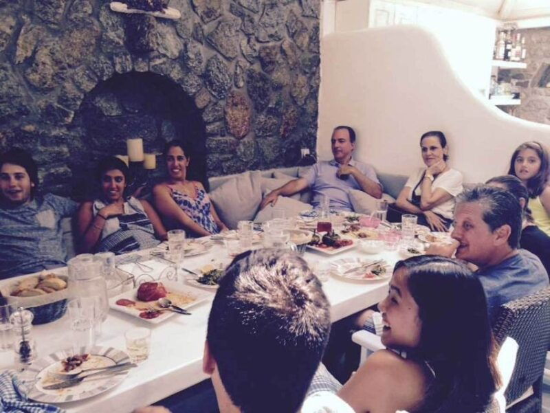 mykonos-traditional-lunch-or-dinner-at-the-mykonian-spiti