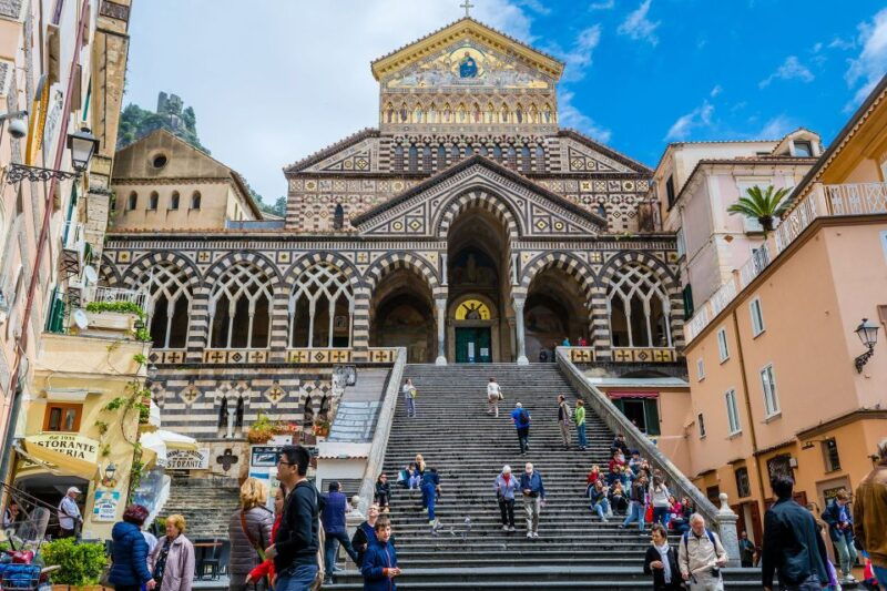 naples-positano-amalfi-and-ravello-tour-in-a-minivan