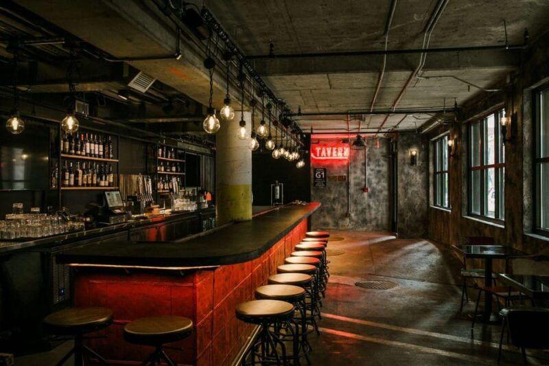 nashvilles-speakeasy-secrets-true-crime-tasting-pub-crawl