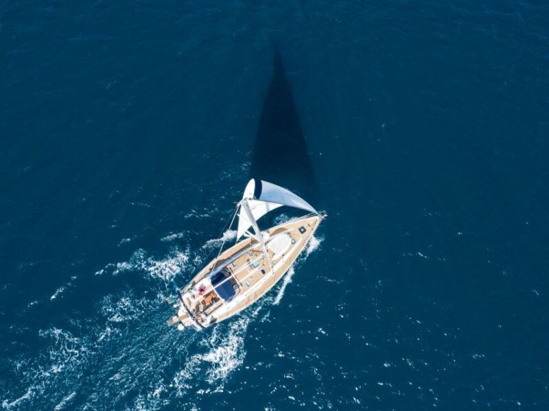 naxos-paros-sailing-cruise-with-food-and-drinks