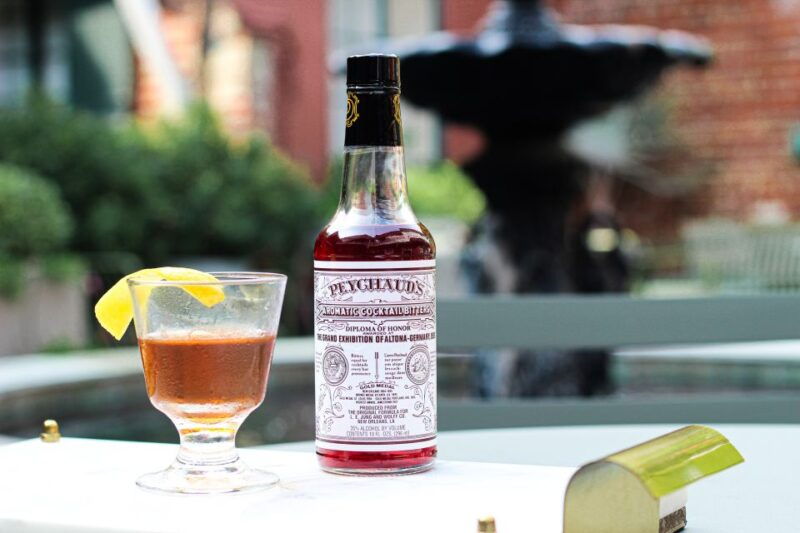 new-orleans-afternoon-cocktail-walking-tour-with-drinks