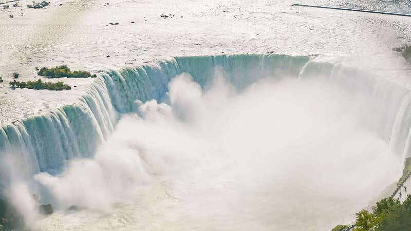 niagara-falls-canada-boat-tour-journey-behind-the-falls