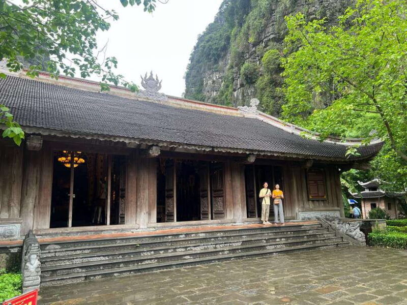 ninh-binh-and-cuc-phuong-national-park-2-day-private-tour