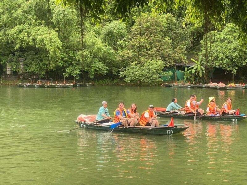 ninh-binh-bai-dinh-pagoda-trang-an-and-mua-cave-day-tour