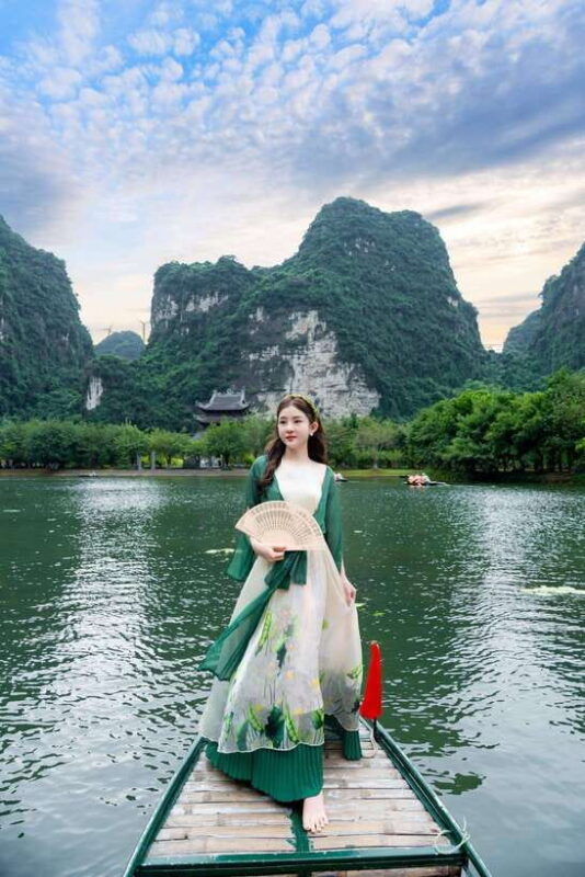 ninh-binh-luxury-bai-dinh-trangan-mua-cave-limousine-bus