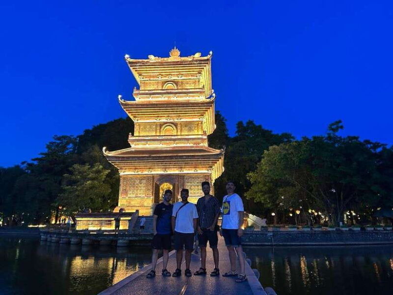 ninh-binh-pick-up-sunset-by-motorbike-hoa-lu-ancient-town