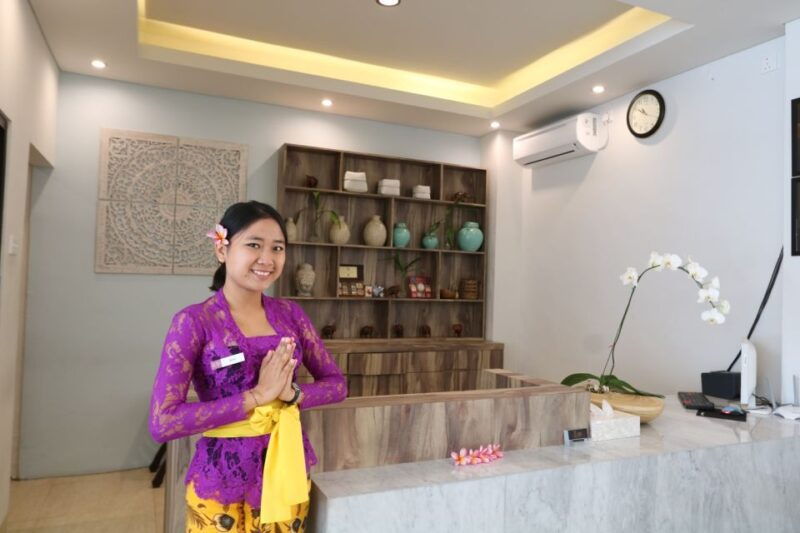 nusa-dua-traditional-lulur-massage-spa-treatment
