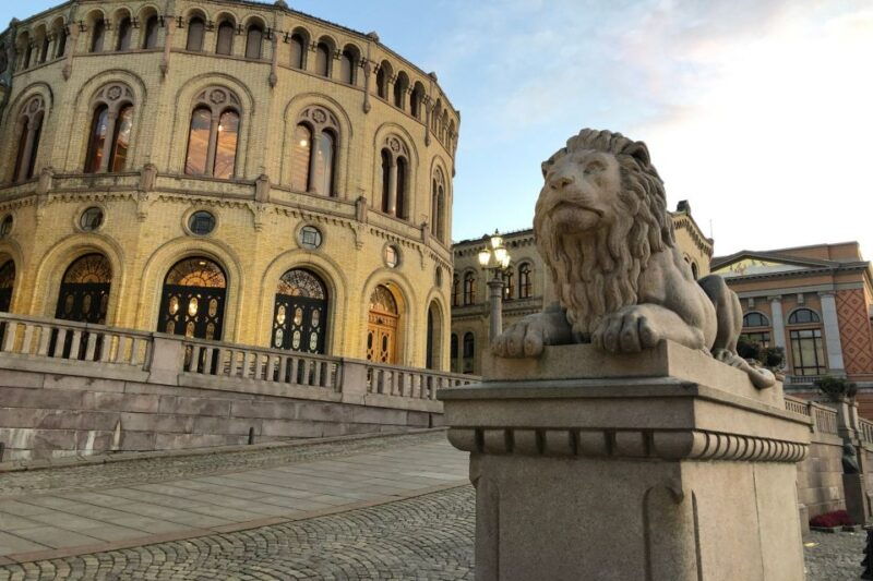 oslo-private-walking-tour-with-a-local-guide