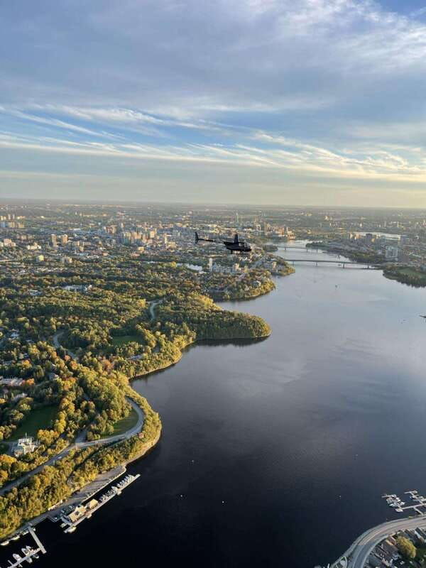 ottawa-helicopter-ride-with-live-commentary