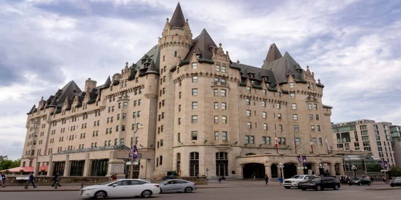 ottawa-small-group-walking-tour-with-boat-cruise