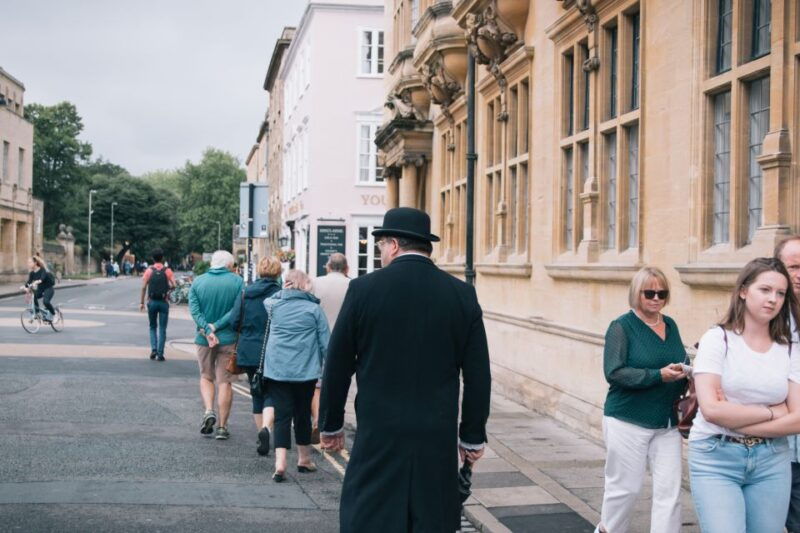 oxford-alumni-led-walking-tour-w-new-college-entry-option