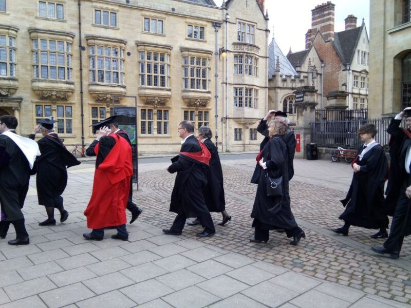 oxford-university-guided-small-group-walking-tour