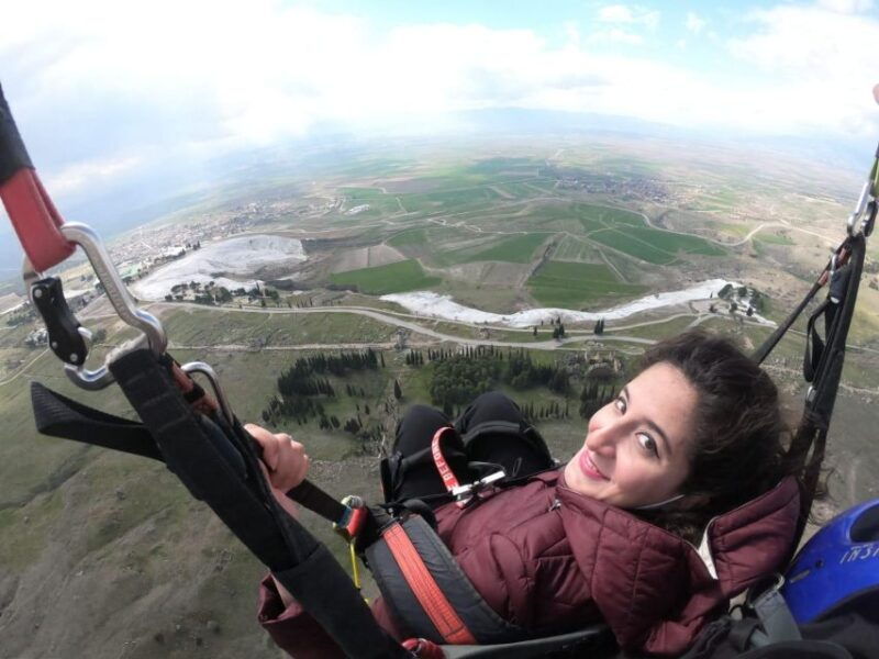 pamukkale-paragliding-flight