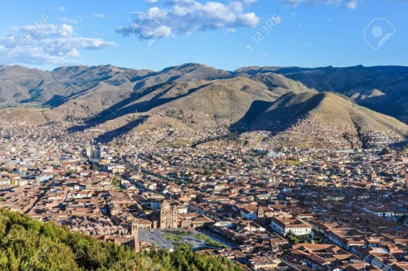 panoramic-tour-of-cusco-with-folkloric-show-cusco-with-family