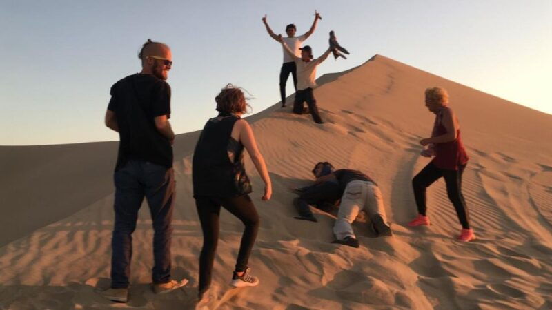 paracas-or-pisco-private-huacachina-oasis-tour-buggy-ride