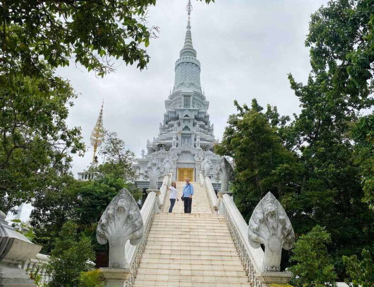 phnom-penh-battambang-transfer-plus-stop-sightseeing