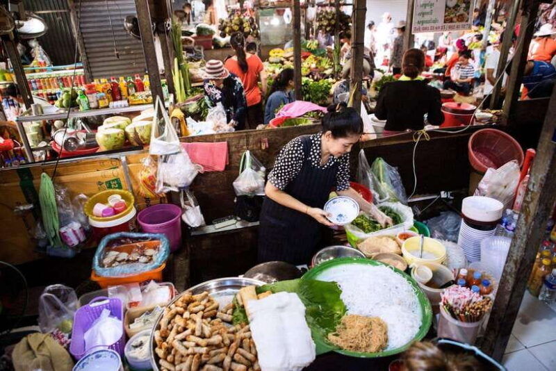 phnom-penhs-ultimate-street-food-tour-by-tuk-tuk