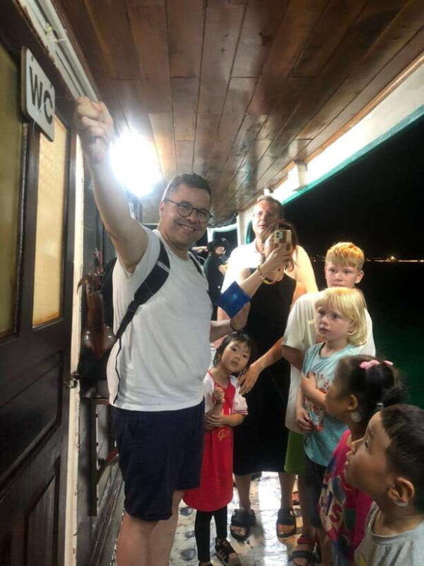 phu-quoc-sunset-night-squid-fishing-tour