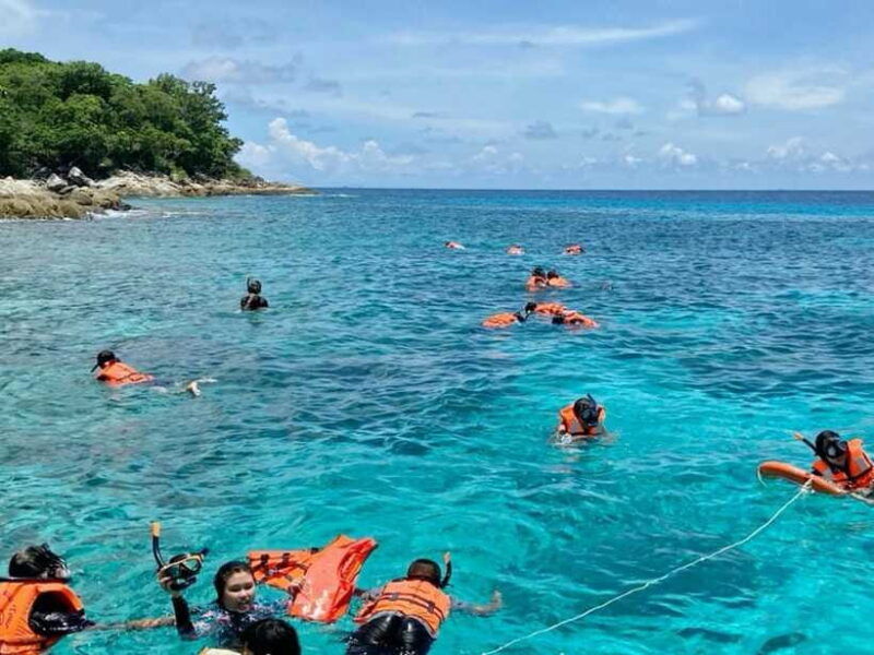 phuket-day-trip-to-coral-and-racha-island-by-speedboat