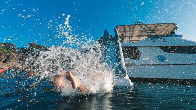 phuket-phi-phi-maya-maithon-luxury-catamaran-tour