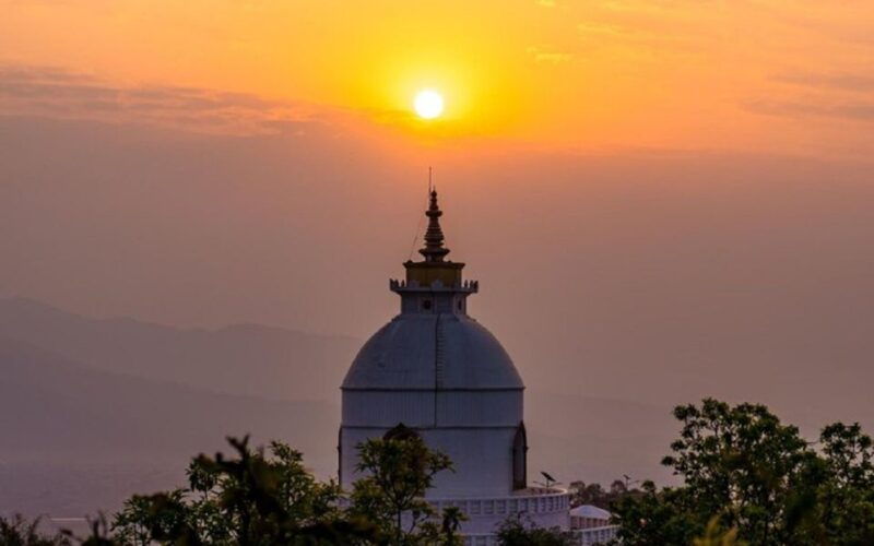 pokhara-peace-pagoda-sunset-annapurna-mountain-views-tour