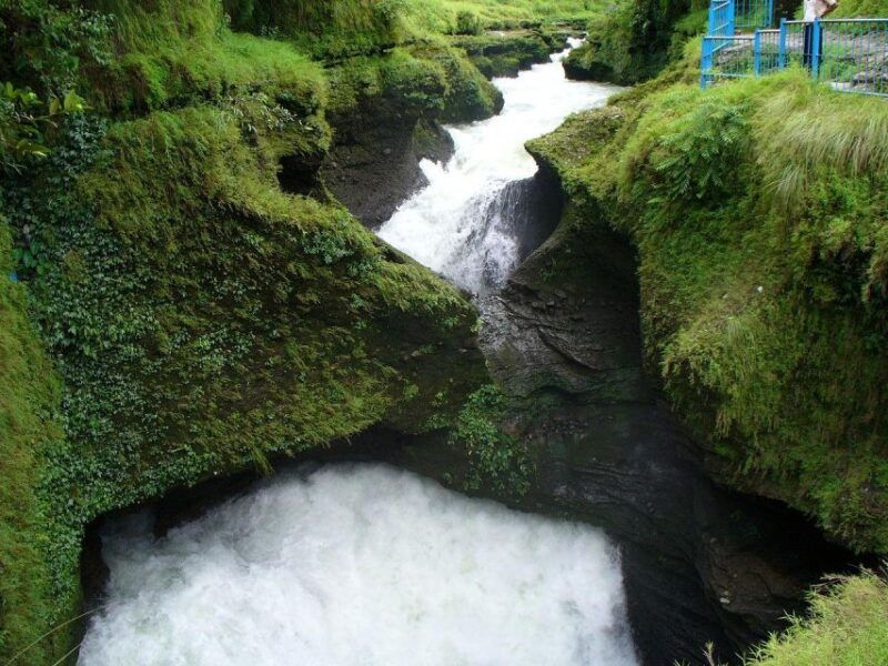 pokhara-sightseeing-by-bus-day-trip