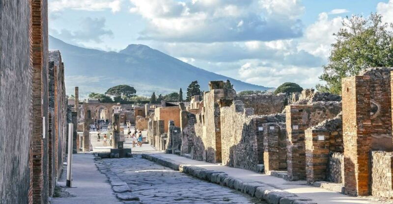 pompeii-private-guided-tour-with-lunch