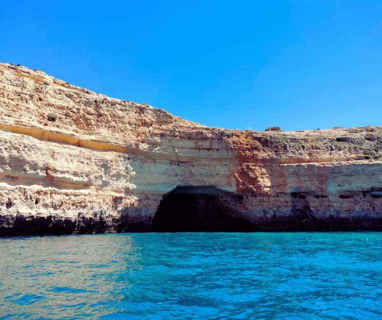 portimao-benagil-cave-praia-da-marinha-boat-cruise