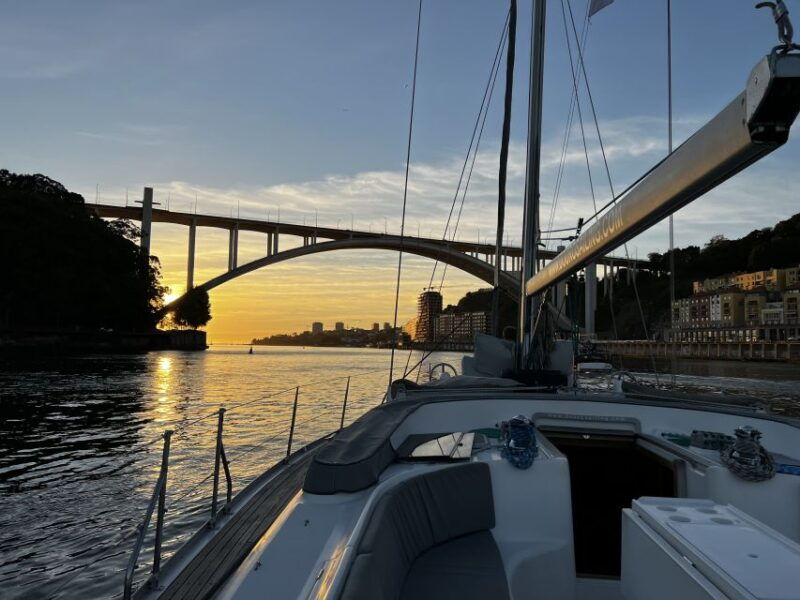 porto-douro-river-cruise-sunny-day-peaceful-sunset