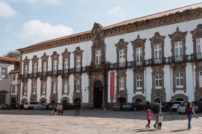 porto-flexible-walking-tour-in-medieval-area