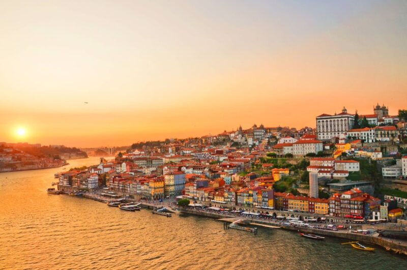 porto-tuk-tuk-sunset-tour-with-glass-of-port-wine