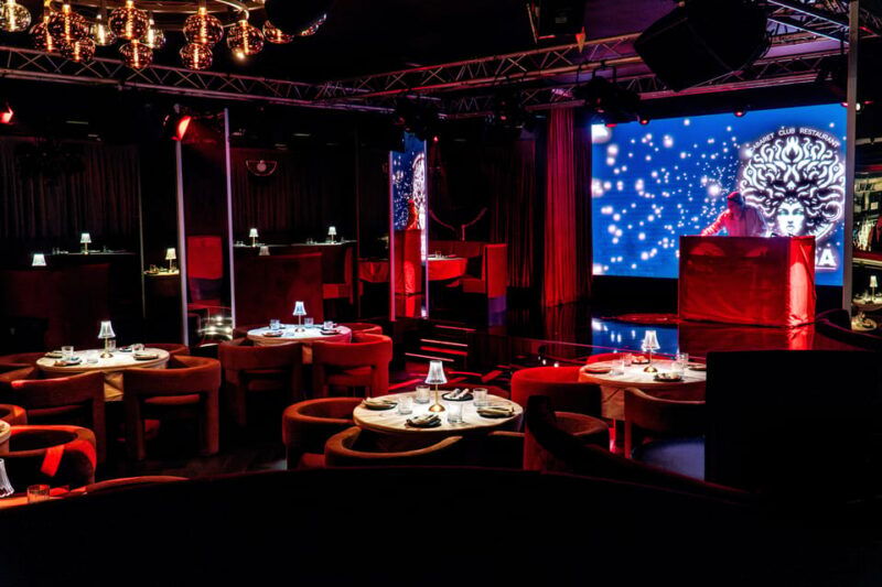 prague-3-course-dinner-live-cabaret-show-at-medusa