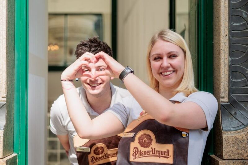 prague-beer-pouring-class-at-pilsner-urquell-experience