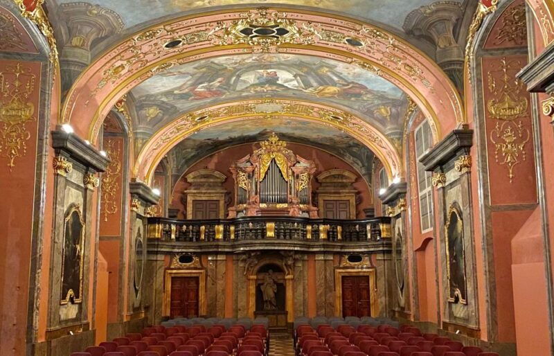 prague-entry-ticket-classical-concert-at-the-mirror-chapel