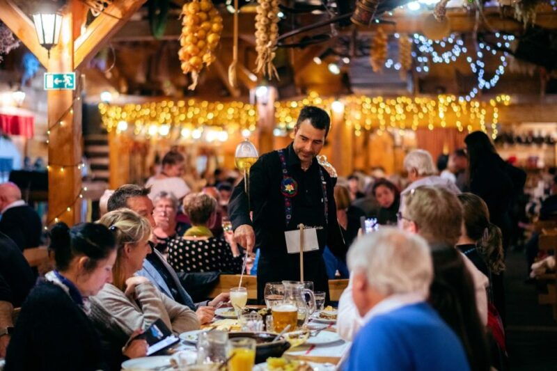 prague-evening-folklore-garden-party-with-traditional-menu