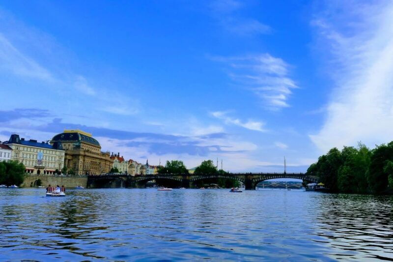 prague-historic-city-center-bus-tour-with-top-sights