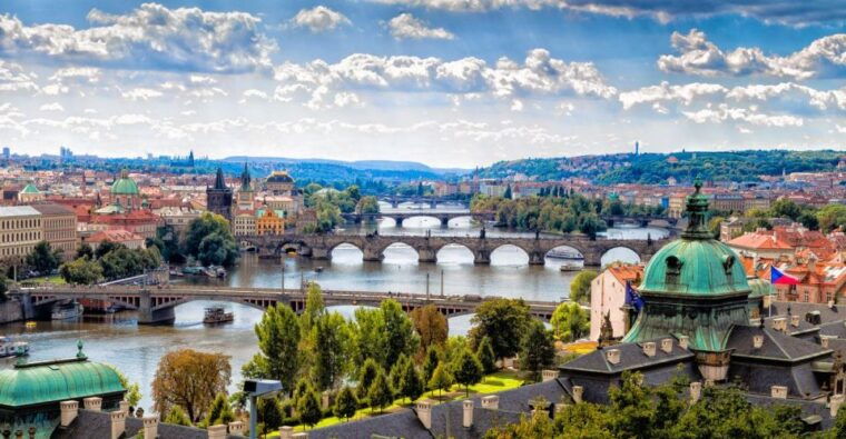 prague-in-1-day-walking-tour-with-digital-guide
