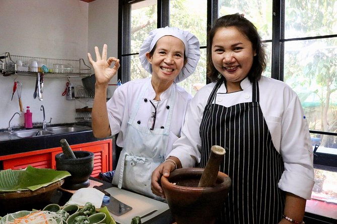 Private 6-Hour Thai Cooking Class with Boat Ride and Market Tour - Transportation and Logistics
