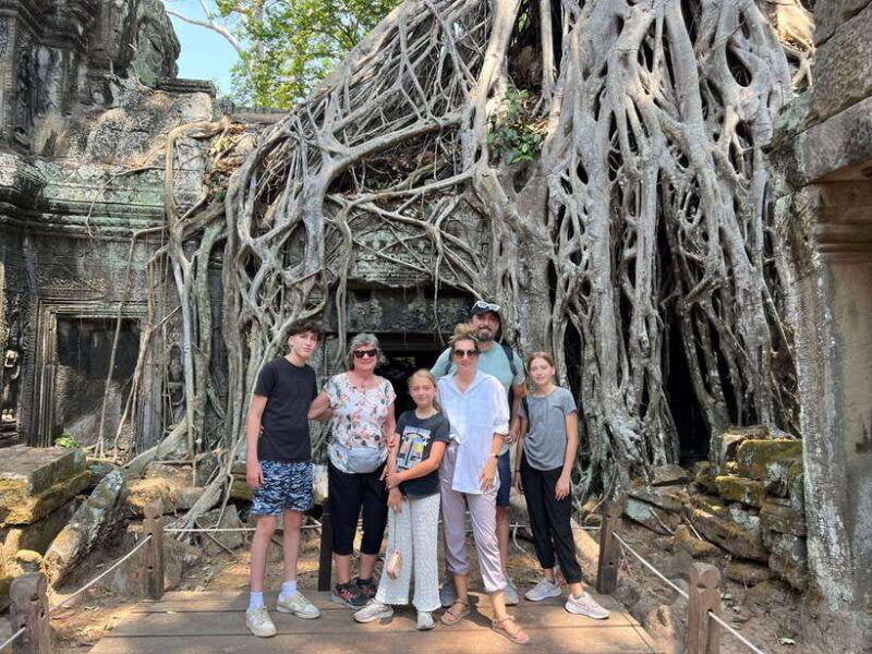 private-angkor-wat-sunrise-tour-with-lunch